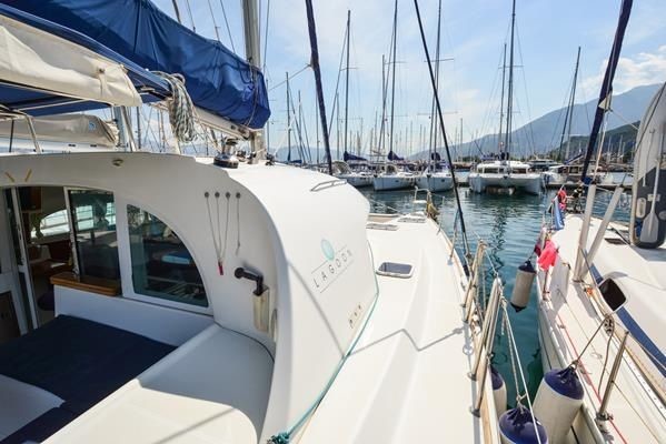 Lagoon 380