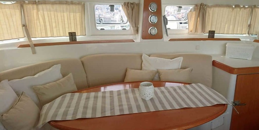 Lagoon 380
