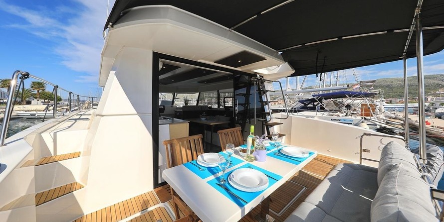 Fountaine Pajot MY 37