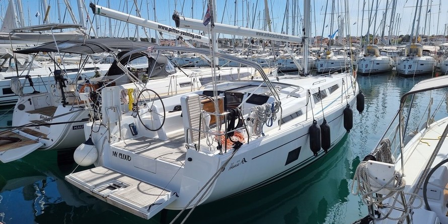 Hanse 418