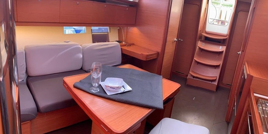 Dufour 382