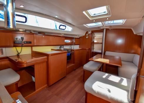 Beneteau Oceanis 40