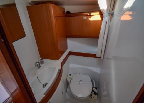 Beneteau Oceanis 40