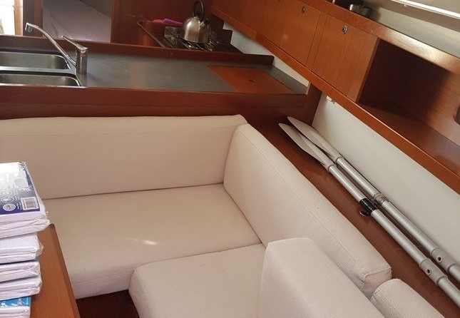 Beneteau Oceanis 34
