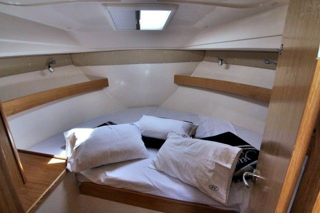 SAS Vektor Adriana 950