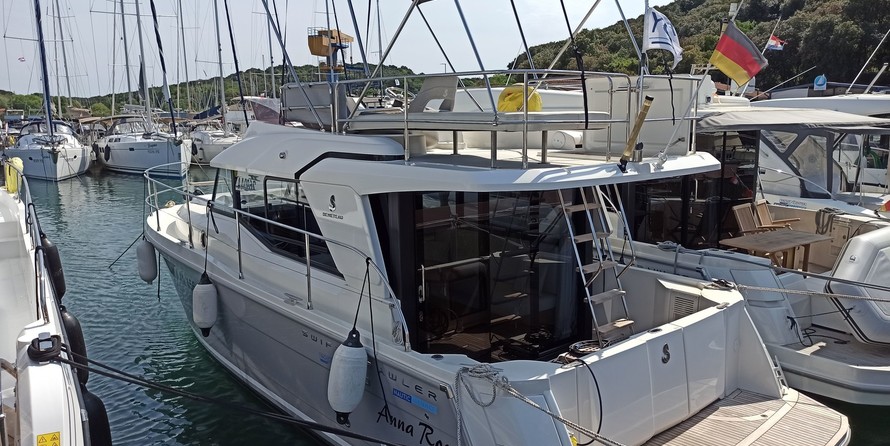 Beneteau Swift Trawler 30