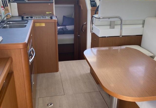 Beneteau Swift Trawler 30