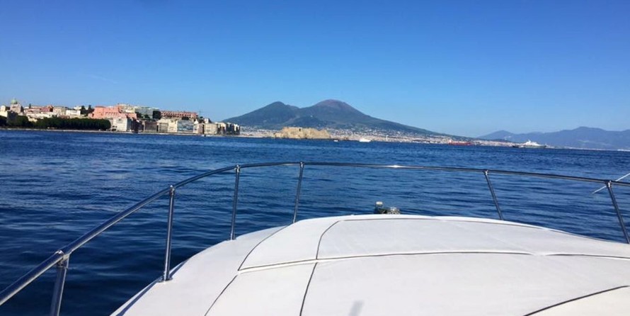 Tornado 38 Cruising