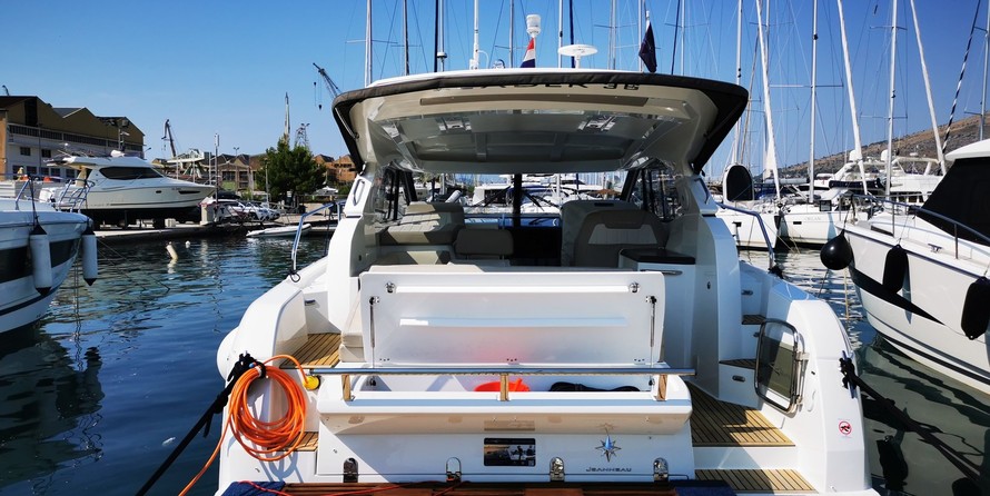 Jeanneau Leader 36