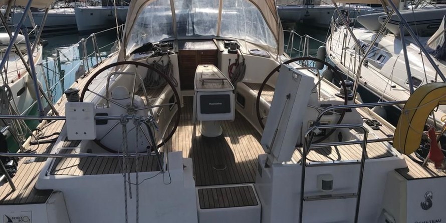 Beneteau Oceanis 43