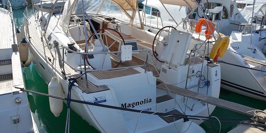 Beneteau Oceanis 43