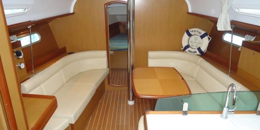 Jeanneau Sun Odyssey 42