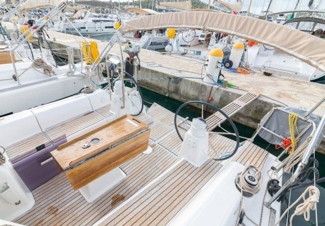 Dufour 335 GL