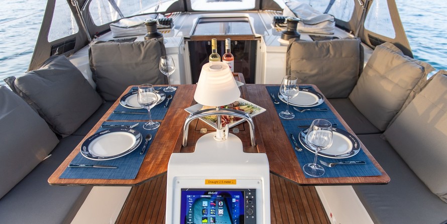 Bavaria C42