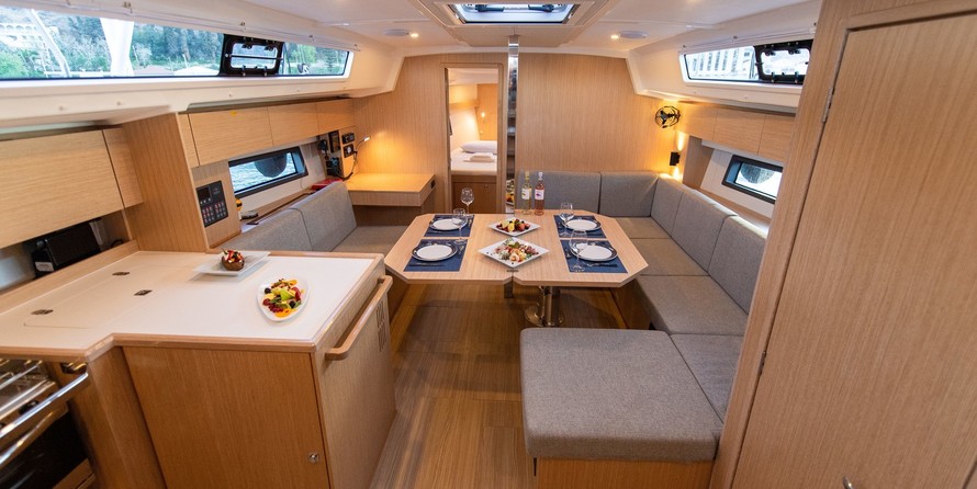 Bavaria C42