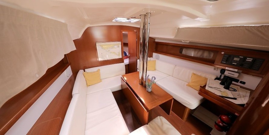Beneteau Oceanis 34