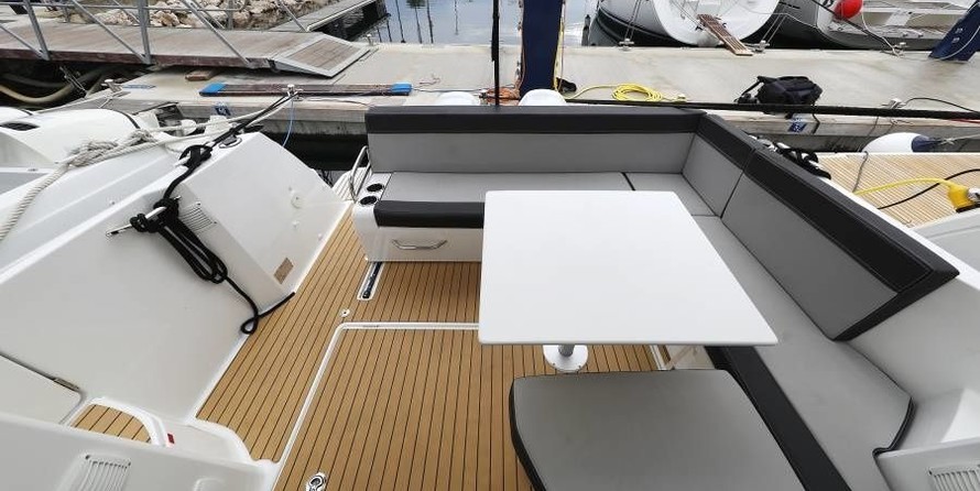 Jeanneau Merry Fisher 895