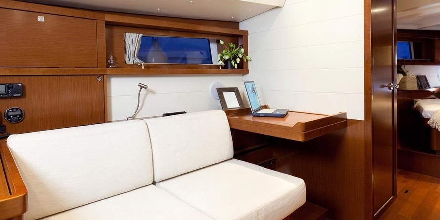 Beneteau Oceanis 48