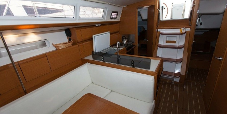 Jeanneau Sun Odyssey 379
