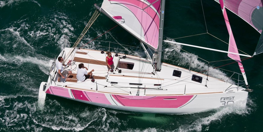 Beneteau First 30