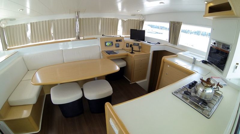 Lagoon 400
