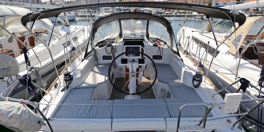 Beneteau Oceanis 34