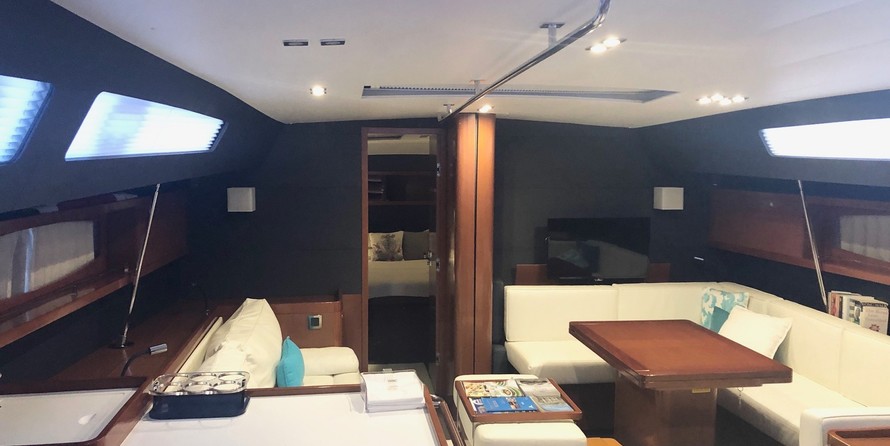 Beneteau Oceanis 60