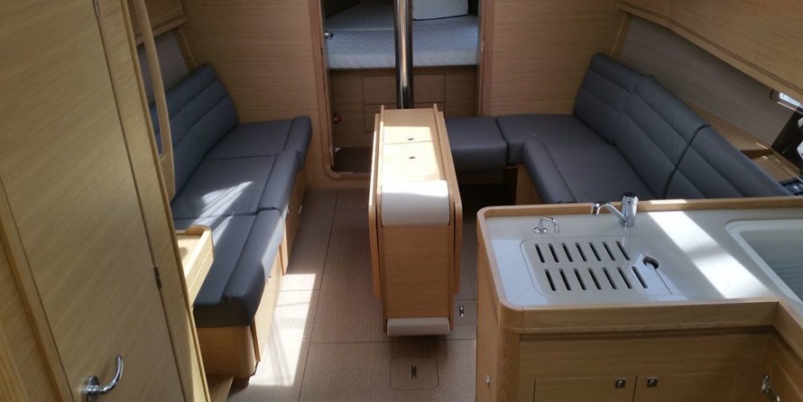 Dufour 382