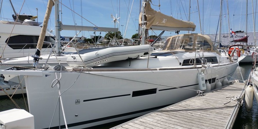 Dufour 382