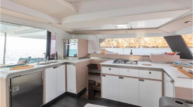 Fountaine Pajot Elba 45
