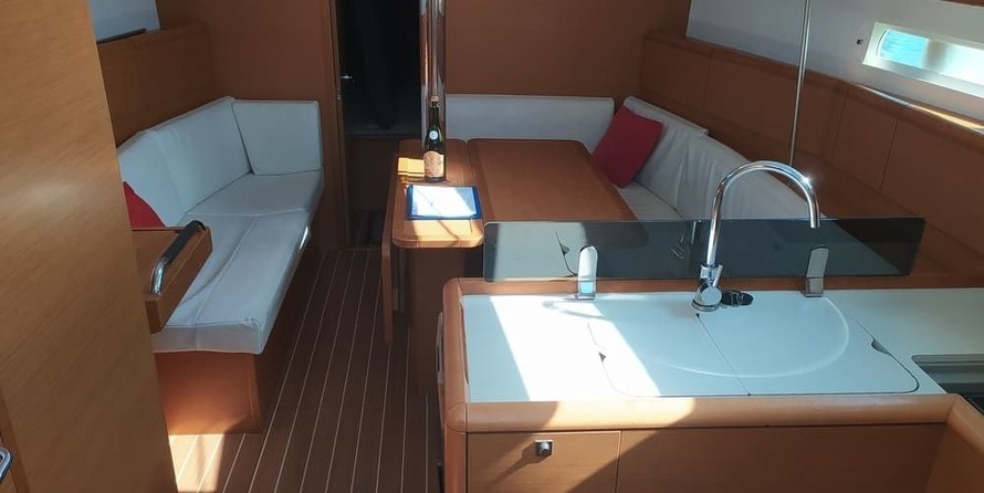 Jeanneau Sun Odyssey 379