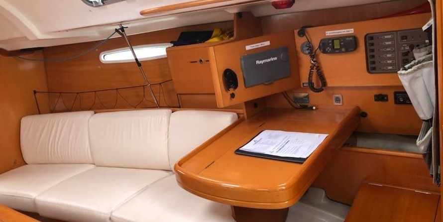 Beneteau First 31.7