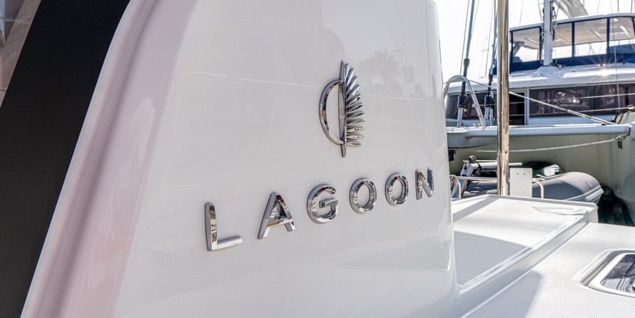 Lagoon 40