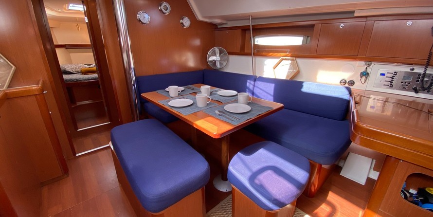 Beneteau Oceanis 46