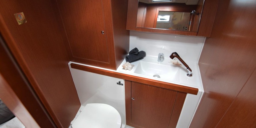 Beneteau Oceanis 41.1