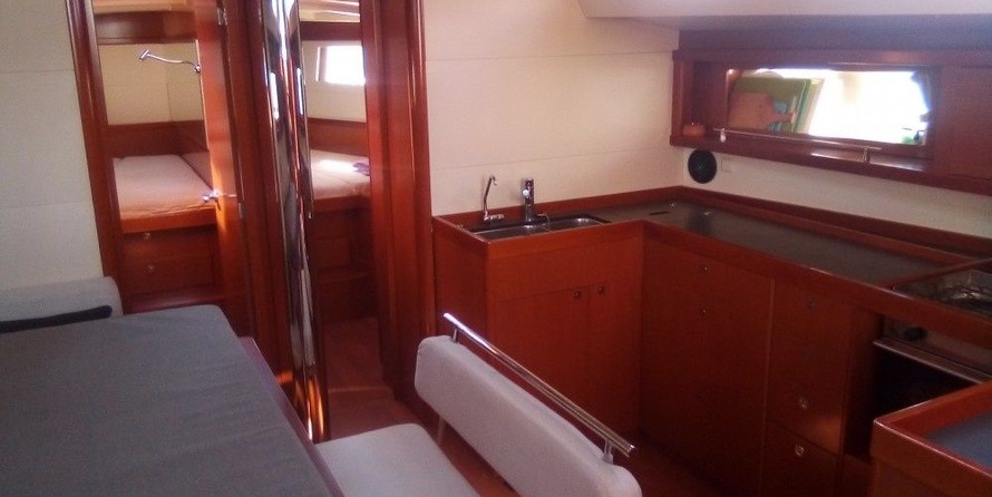 Beneteau Oceanis 48