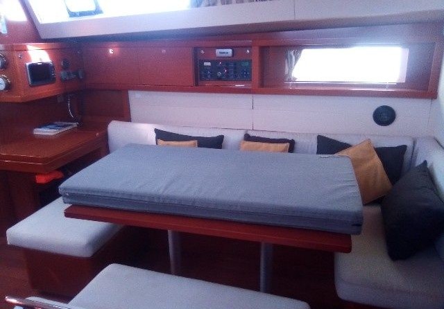 Beneteau Oceanis 48