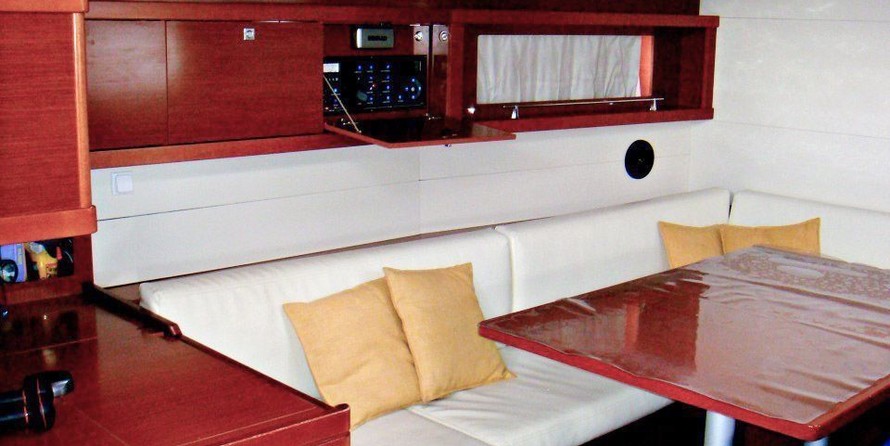 Beneteau Oceanis 48