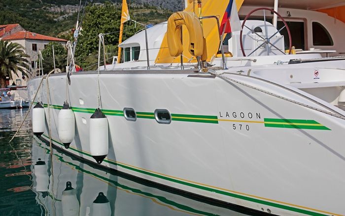 Lagoon 570