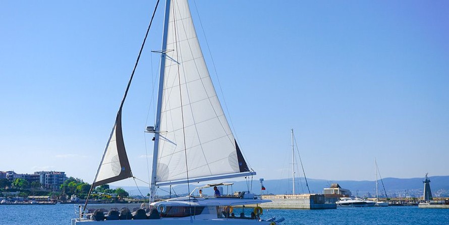 Fountaine Pajot Helia 44