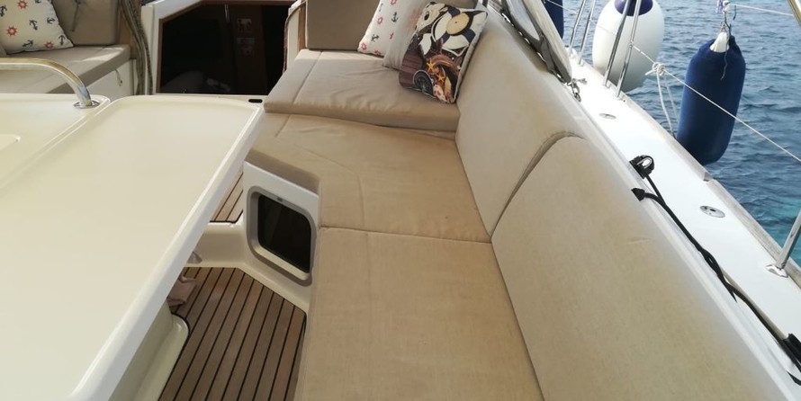 Jeanneau 53