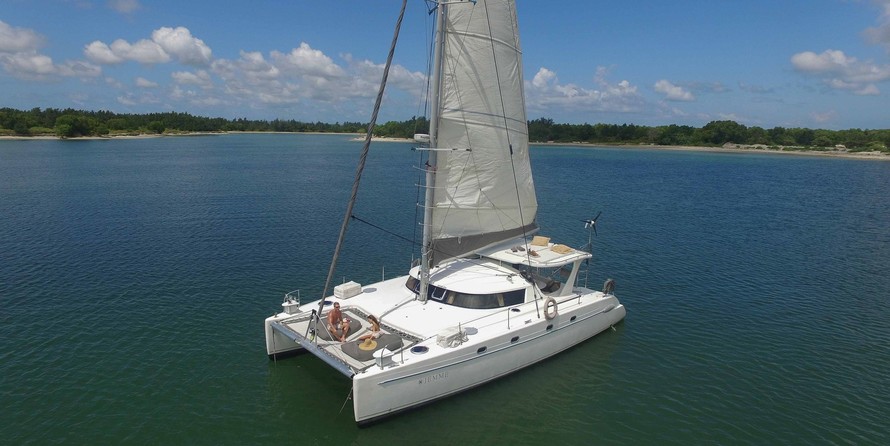 Fountaine pajot belize 43