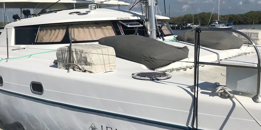 Fountaine pajot belize 43