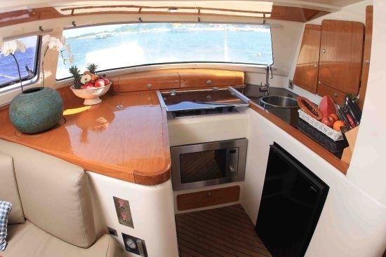 Fountaine pajot belize 43