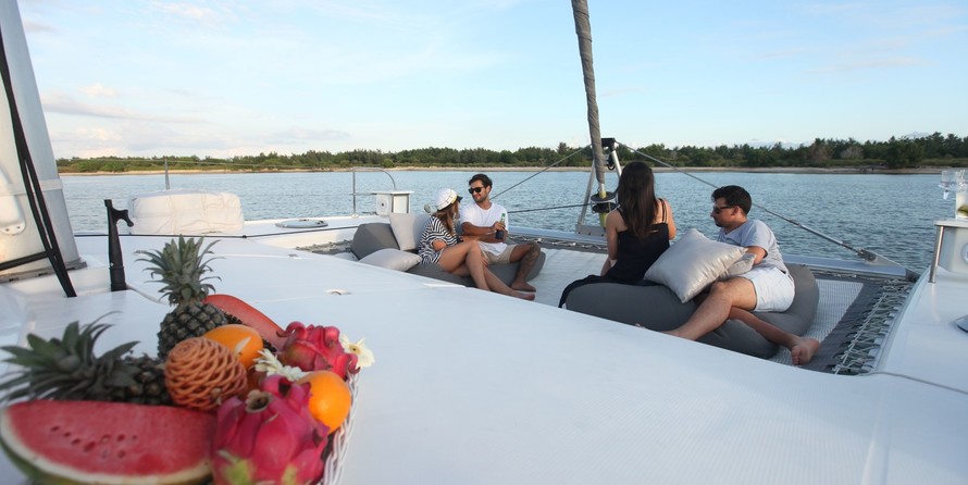 Fountaine pajot belize 43