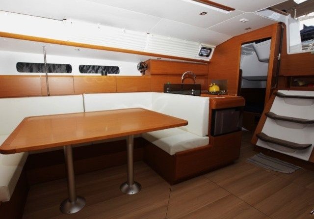 Jeanneau Sun Odyssey 439