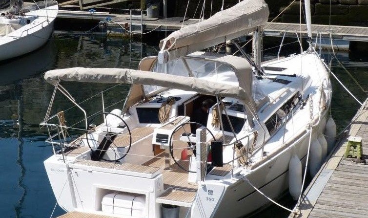 Dufour 360