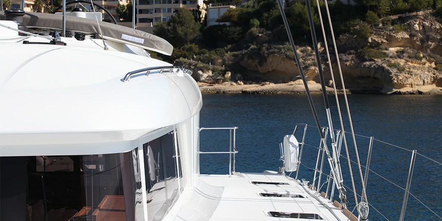 Lagoon 620