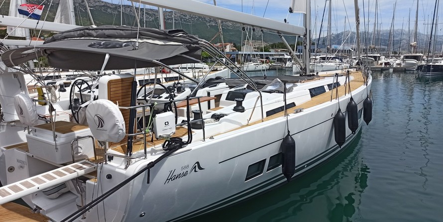 Hanse 588