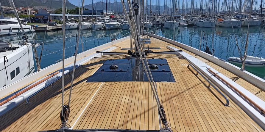 Hanse 588
